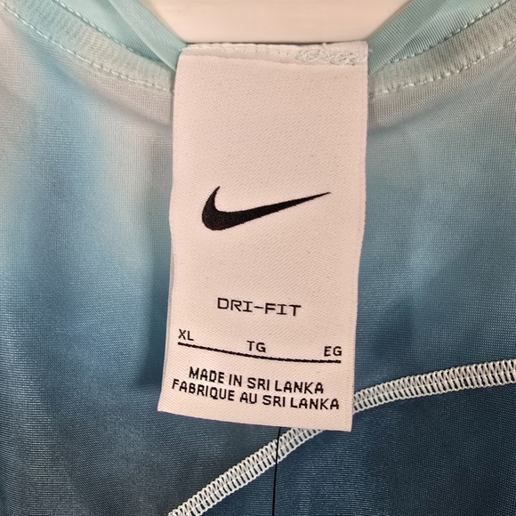 NWT Nike Women's Blue X Norblack Norwhite Dri-Fit Printed Tank Top Size XL - Picture 7 of 12